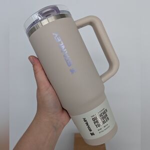 New Quencher Stanley tumbler water cup Protour no spill sahara 30 oz 2026
